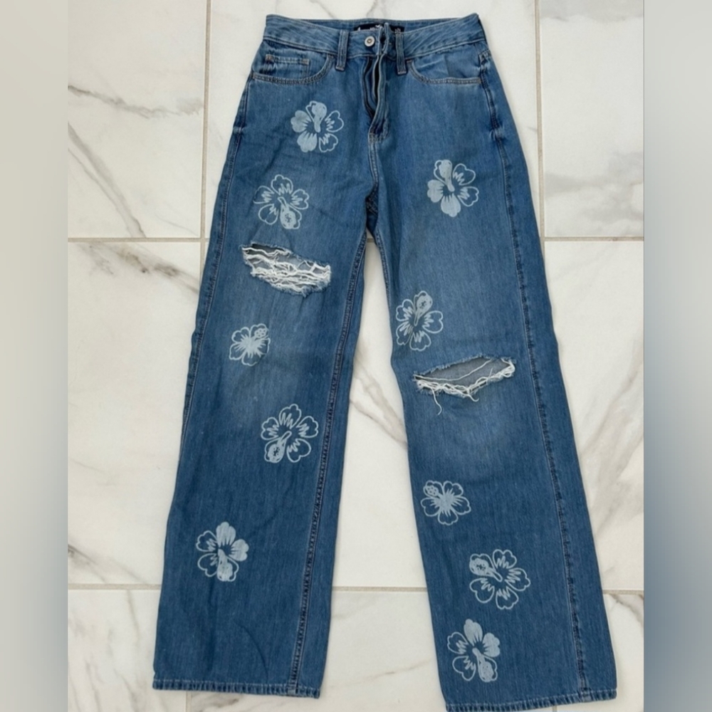 Hollister Hawaiian Flower Baggy Jeans - Picture 1 of 2